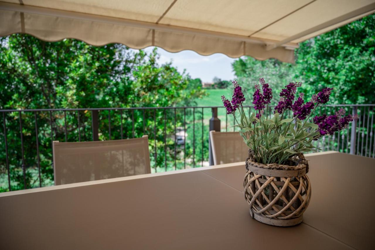 Ostra Vetere Montenovo Country House מראה חיצוני תמונה