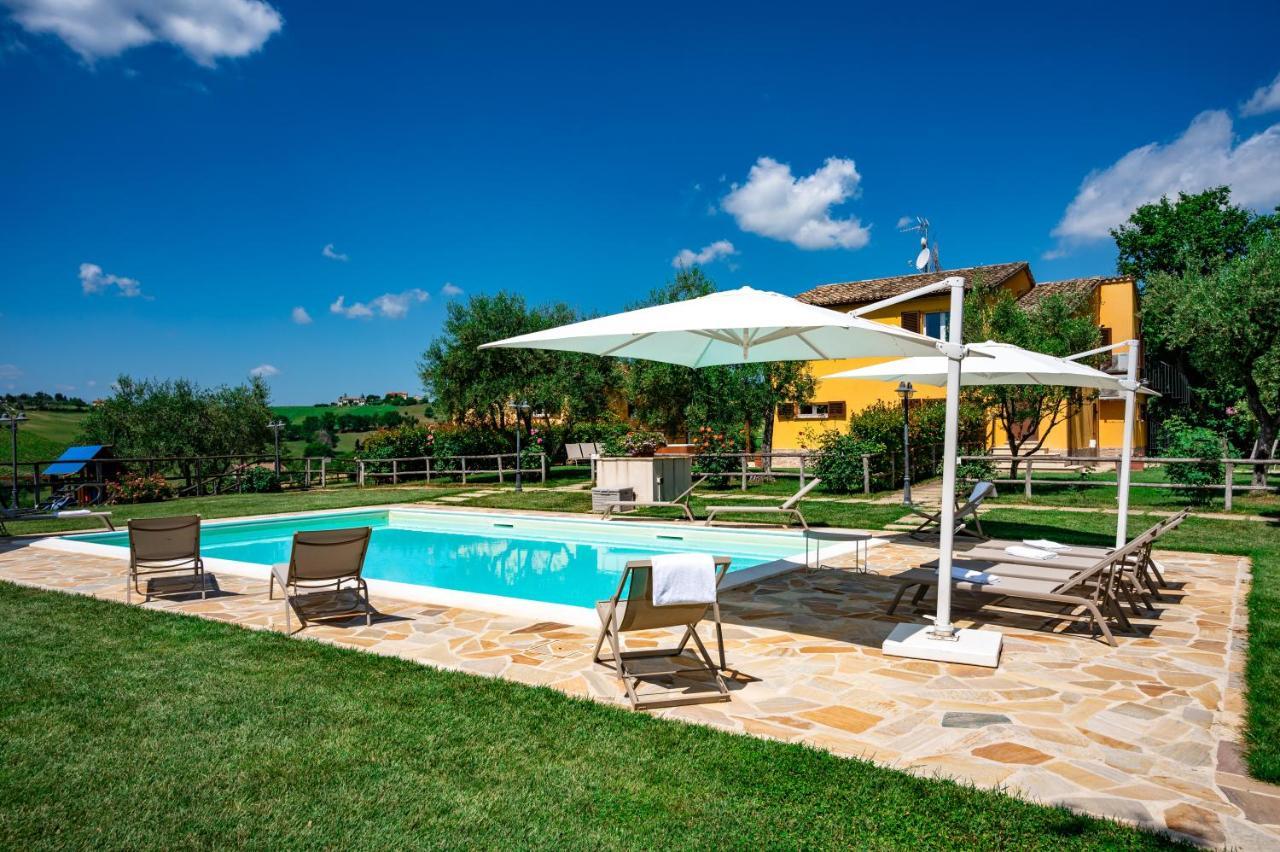 Ostra Vetere Montenovo Country House מראה חיצוני תמונה