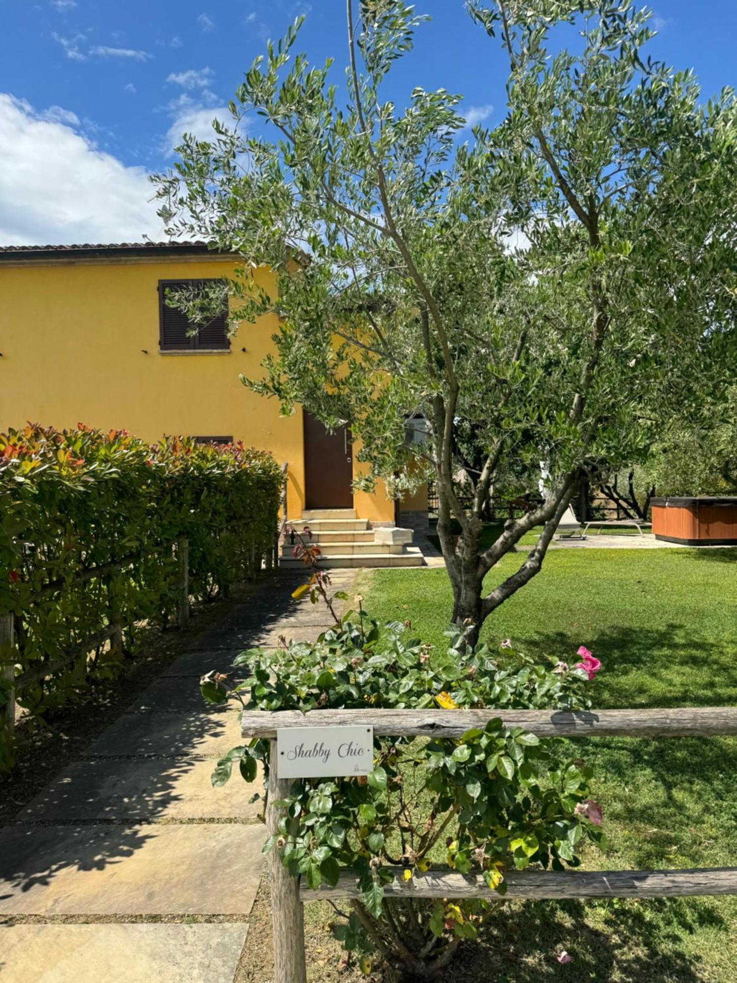 Ostra Vetere Montenovo Country House מראה חיצוני תמונה