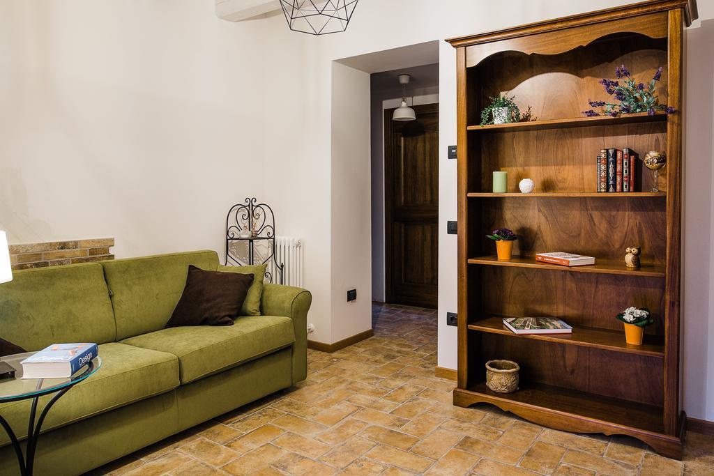 Ostra Vetere Montenovo Country House מראה חיצוני תמונה
