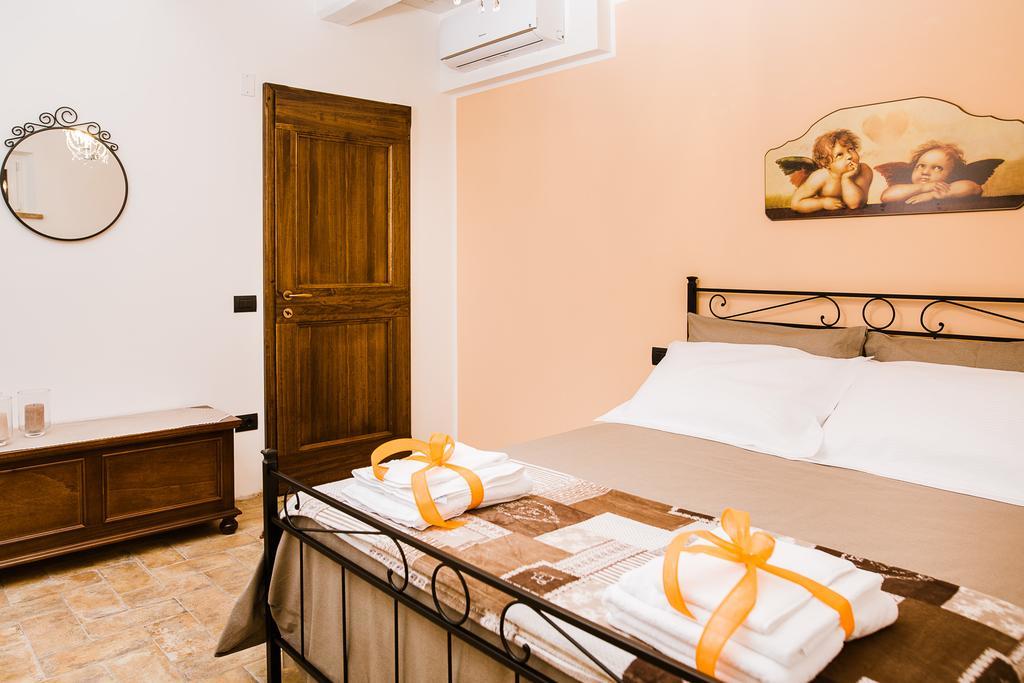 Ostra Vetere Montenovo Country House מראה חיצוני תמונה
