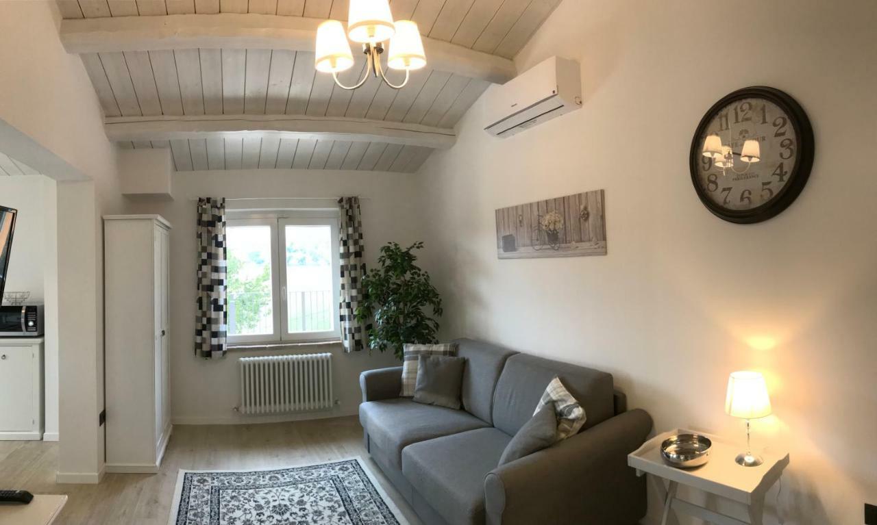 Ostra Vetere Montenovo Country House מראה חיצוני תמונה