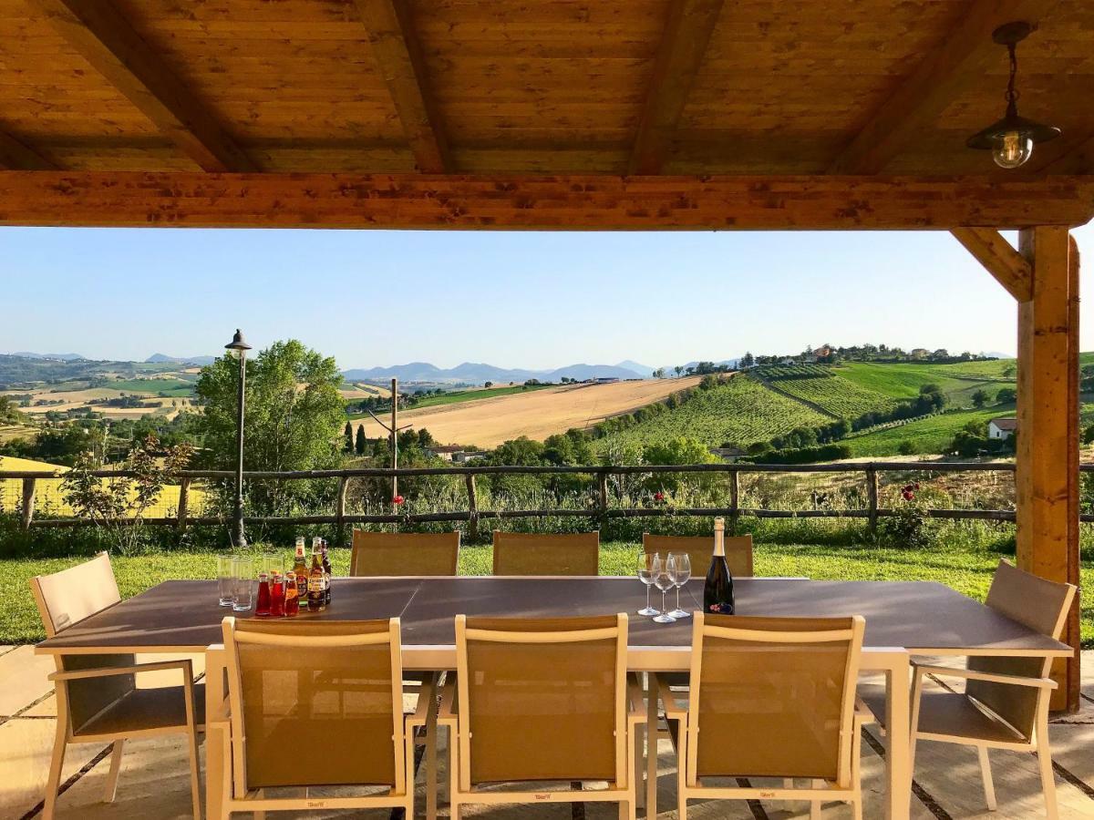 Ostra Vetere Montenovo Country House מראה חיצוני תמונה