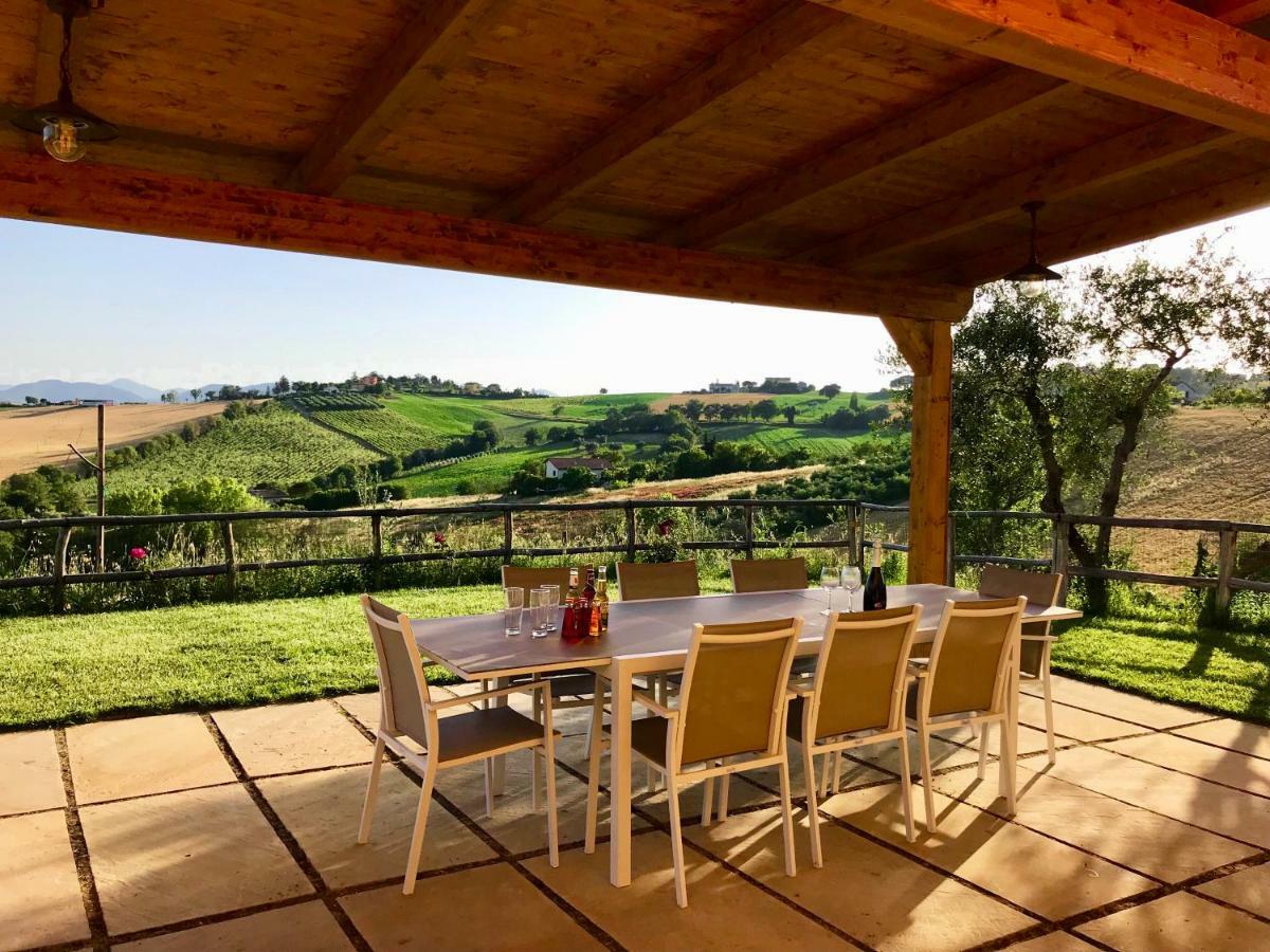 Ostra Vetere Montenovo Country House מראה חיצוני תמונה